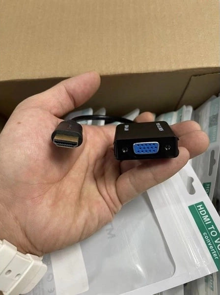 Cáp Chuyển Đổi HDMI Sang VGA MT-VIKI hỗ trợ Full HD 1080p, cắm là dùng, xuất hình ổn định cho màn hình và máy chiếu VGA. Mua uy tín tại Hoàng Vũ Computer Quảng Ngãi.