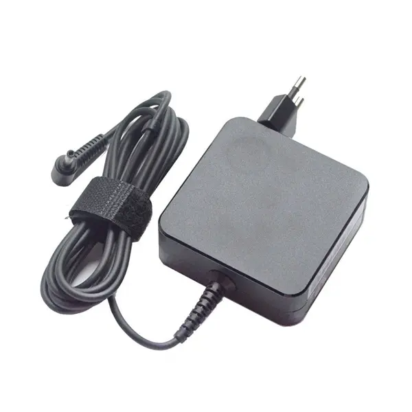 Đầu sạc và chuẩn kết nối của Sạc Laptop Lenovo 20V - 3.25A 65W Vuông Chân Khấc