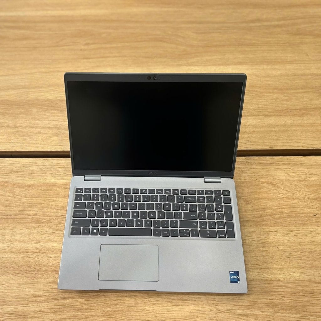 Khu vực bàn phím / cổng kết nối của Dell Precision 3571 Core i7-12800H Ram 16GB SSD 512GB VGA RTX T600 4GB Màn 15.6 FHD