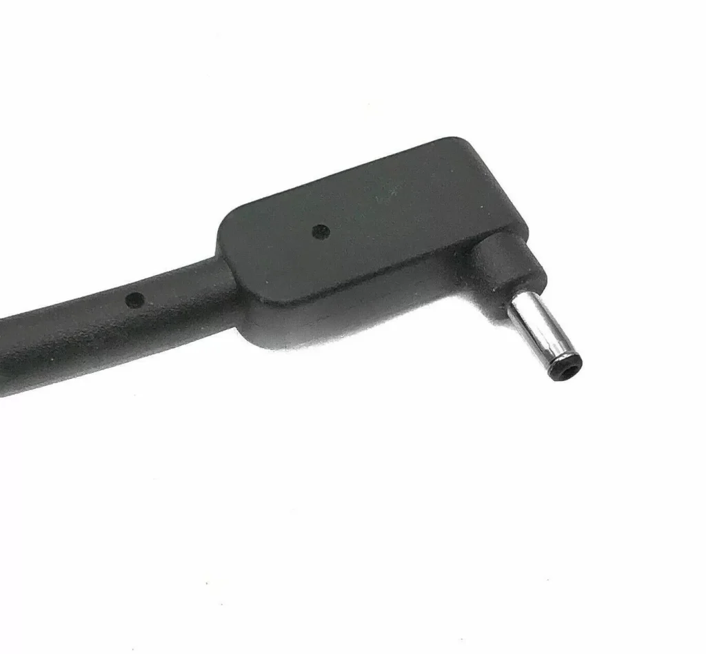 Khu vực bàn phím / cổng kết nối của Bộ sạc AC chính hãng Acer 45W 19V 2.37A PA-1450-26 A13-045N2A 3.0*1.1mm