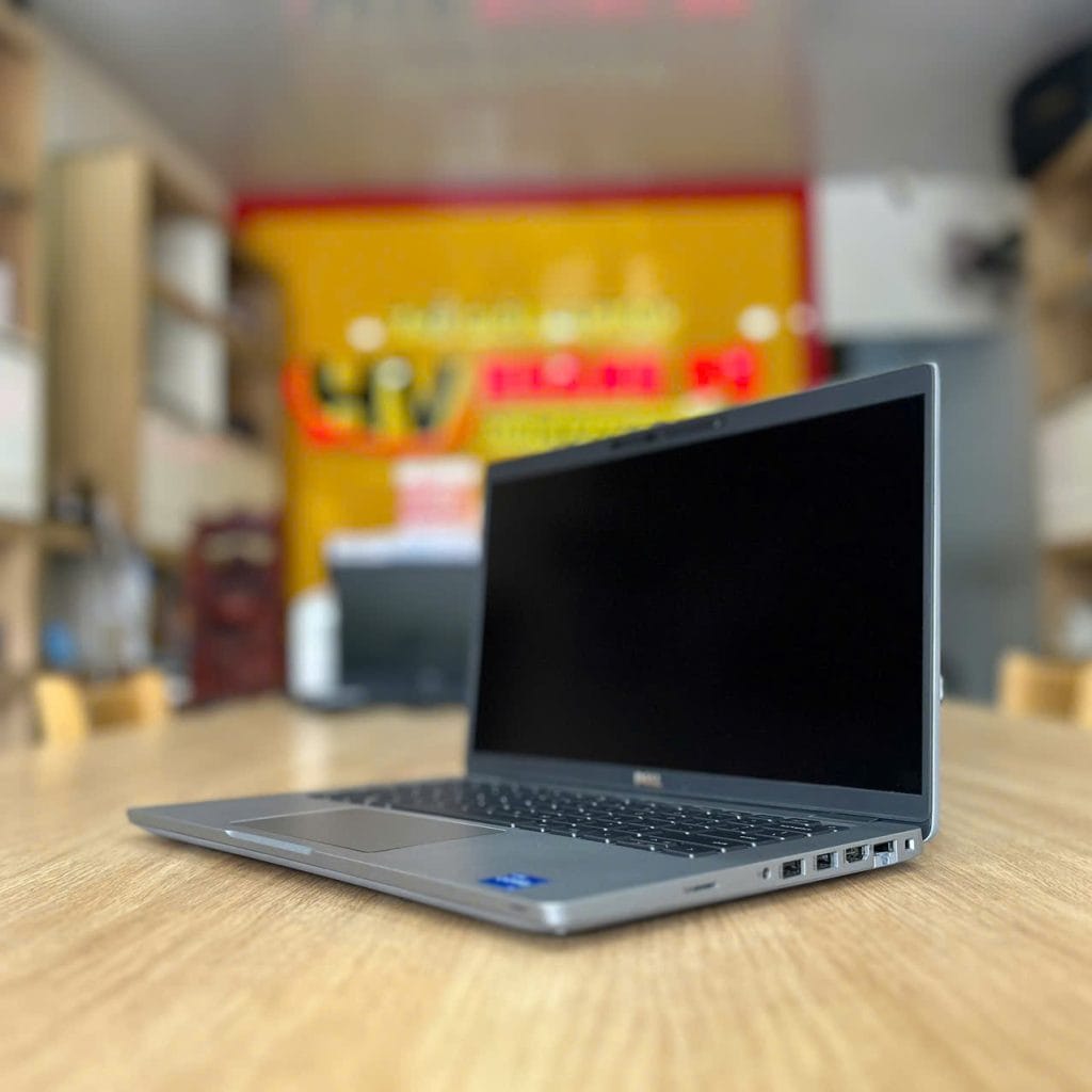 Mặt lưng và độ hoàn thiện của Laptop Dell Latitude 5420 i5-1145G7 Ram 8GB SSD 256GB Màn 14.0 inch FHD