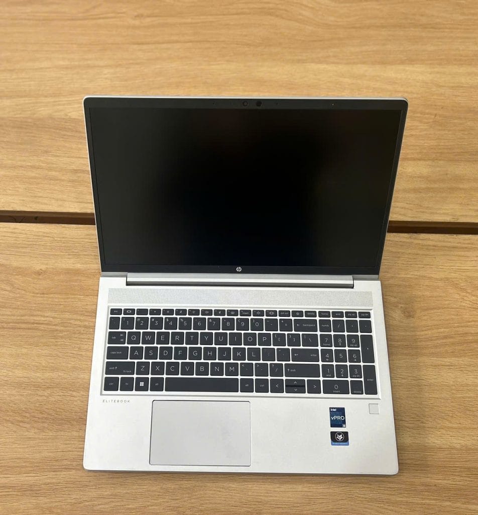 Thiết kế và ngoại hình thực tế của HP ProBook 650 G9 i5-1245U | Ram 16GB | SSD 512GB | Màn 15.6 inch FHD