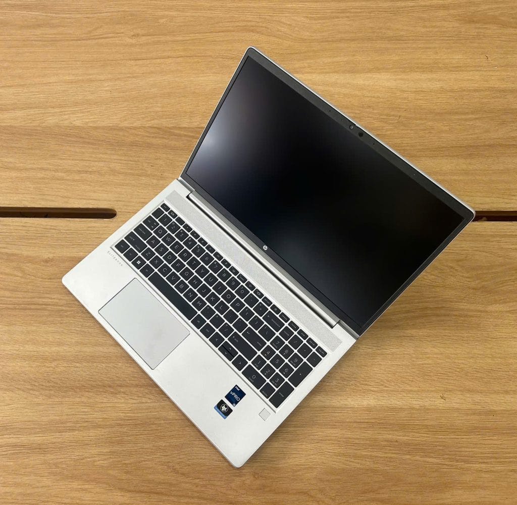 Khu vực bàn phím / cổng kết nối của HP ProBook 650 G9 i5-1245U | Ram 16GB | SSD 512GB | Màn 15.6 inch FHD