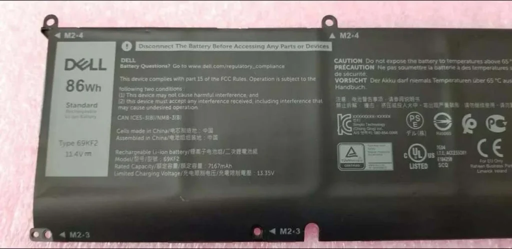 Mặt lưng và độ hoàn thiện của Pin 69KF2 86Wh Alienware M15 M17 R3 R4 R5 Precision 5550 5560 5570 XPS 9500
